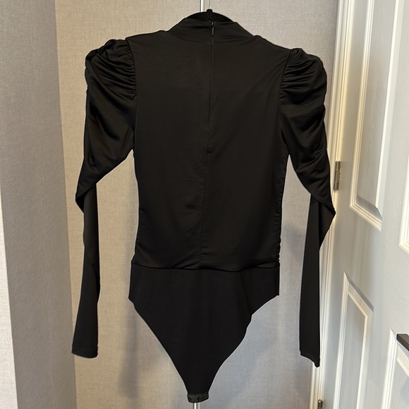 H&M bodysuit - Picture 2 of 2